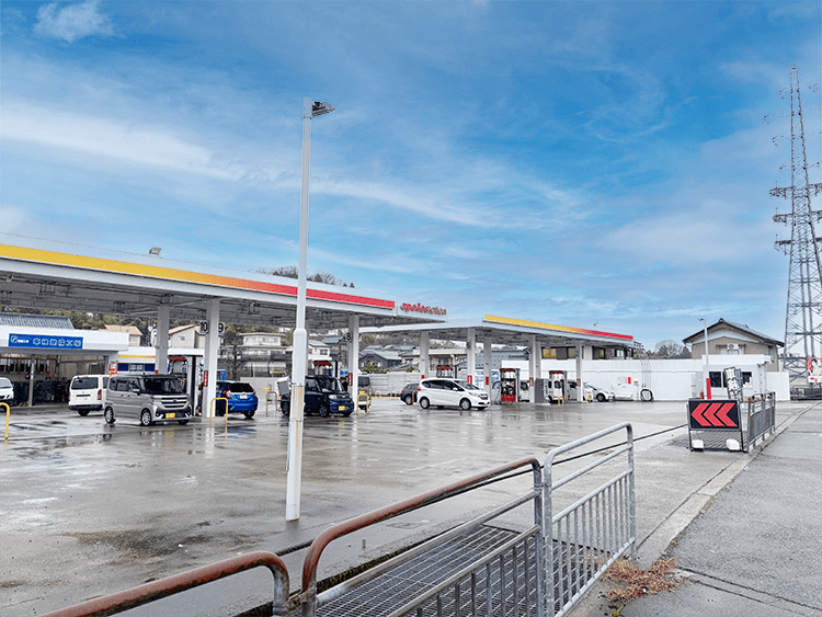 メガセルフ鯖江SS